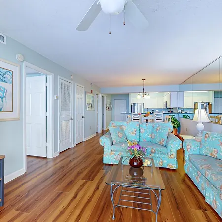Pelican Beach Resort 1717